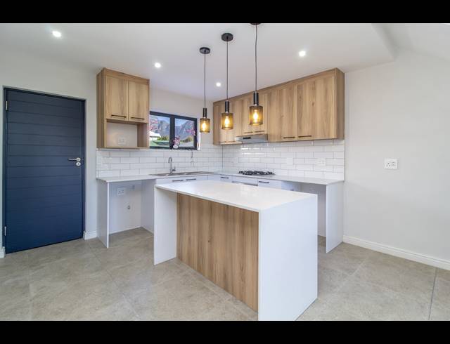 3 BEDROOM TOWNHOUSE TO LET IN HARFIELD VILLAGE